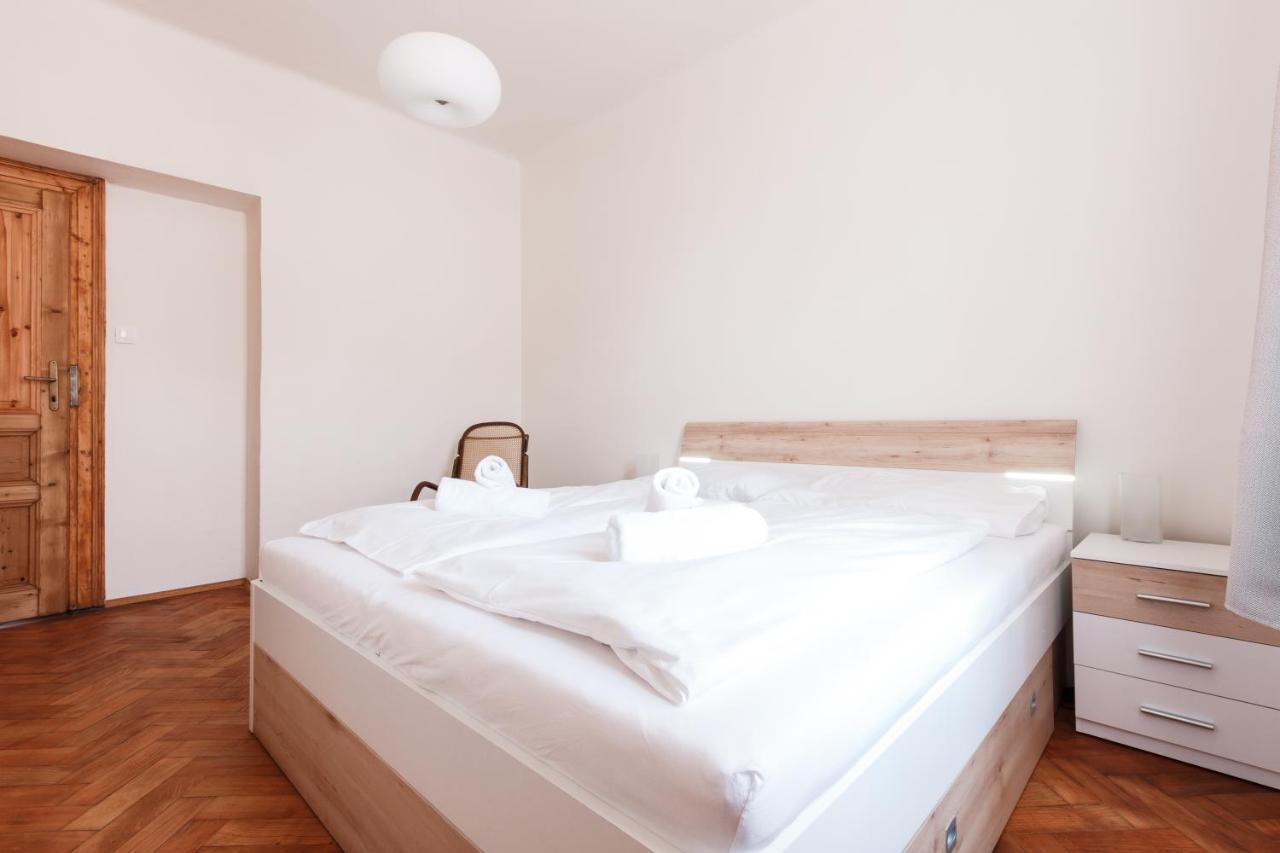 Prague Days - Stylish New Town Apartments Экстерьер фото