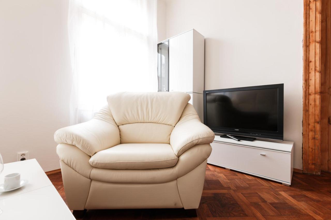 Prague Days - Stylish New Town Apartments Экстерьер фото
