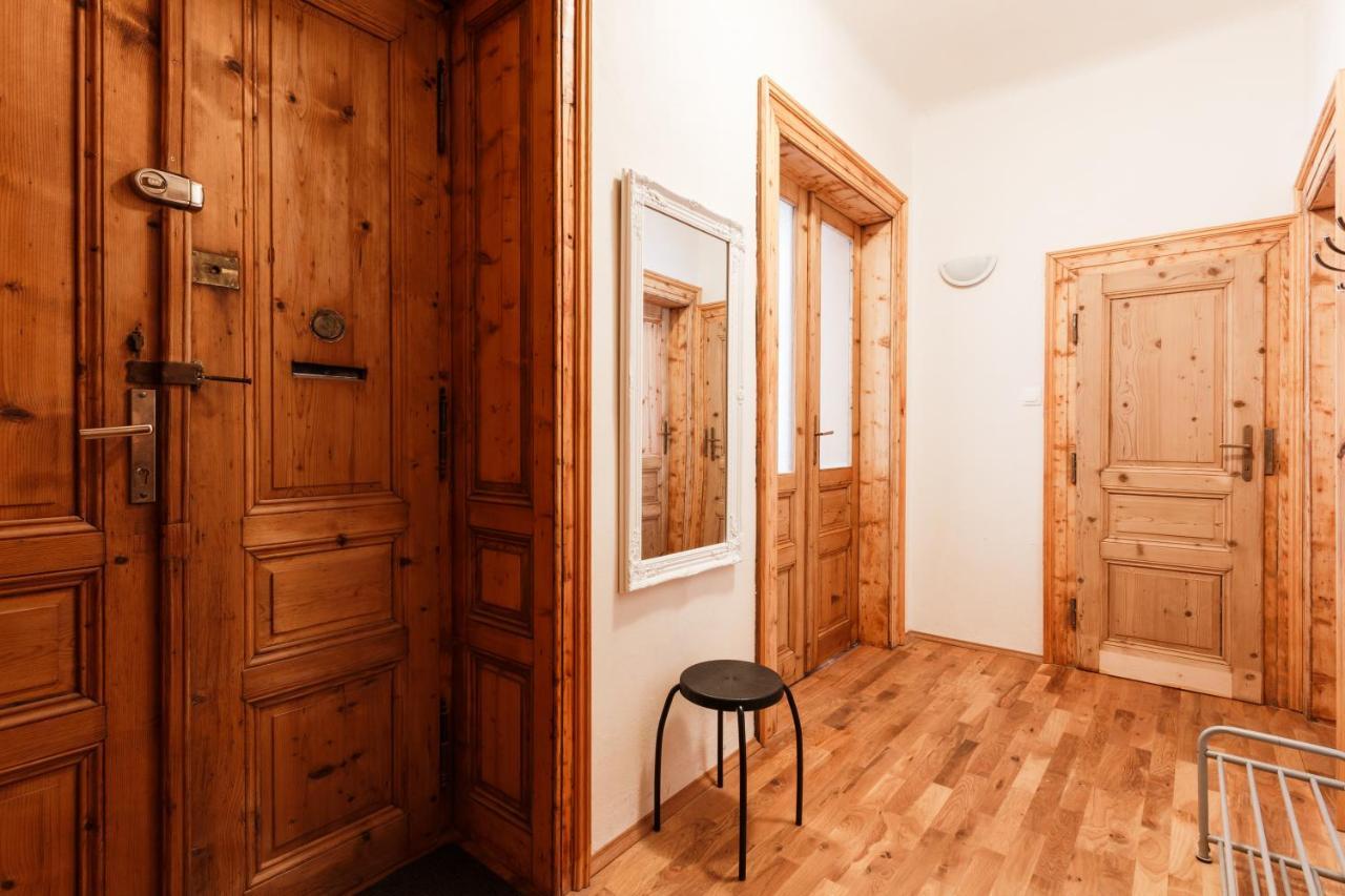 Prague Days - Stylish New Town Apartments Экстерьер фото
