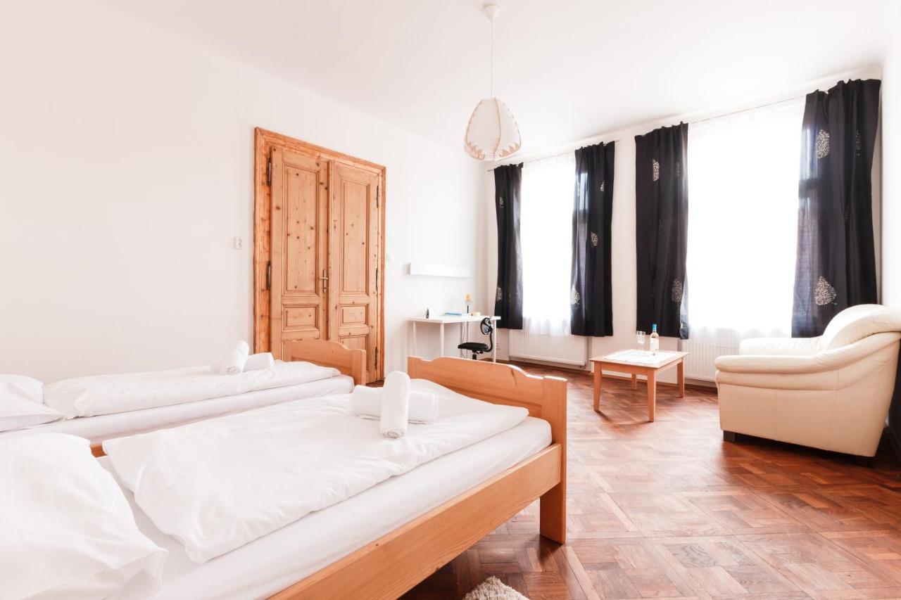 Prague Days - Stylish New Town Apartments Экстерьер фото
