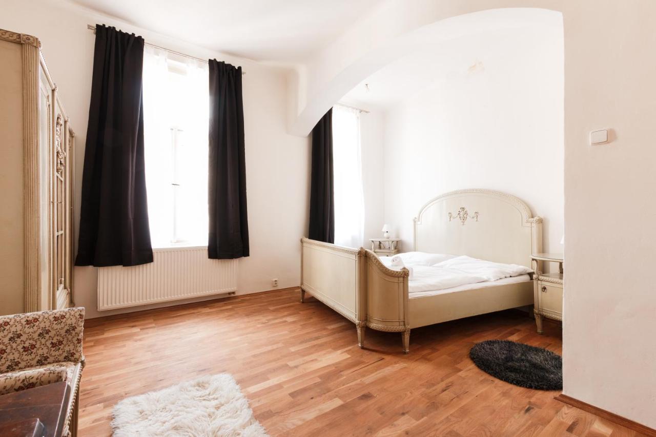 Prague Days - Stylish New Town Apartments Экстерьер фото