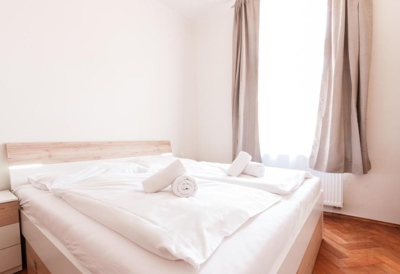 Prague Days - Stylish New Town Apartments Экстерьер фото